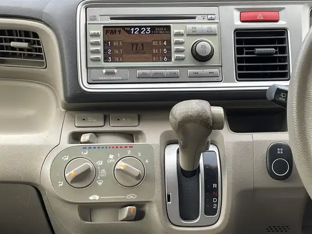 ホンダ ライフ G 群馬県 2010(平22)年 11.5万km バニラクレム 4WD/純正オーディオ/AM・FM・CD・AUX/バックカメラ/純正フロアマット