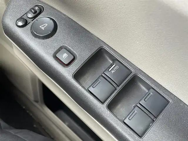 ホンダ ライフ G 群馬県 2010(平22)年 11.5万km バニラクレム 4WD/純正オーディオ/AM・FM・CD・AUX/バックカメラ/純正フロアマット