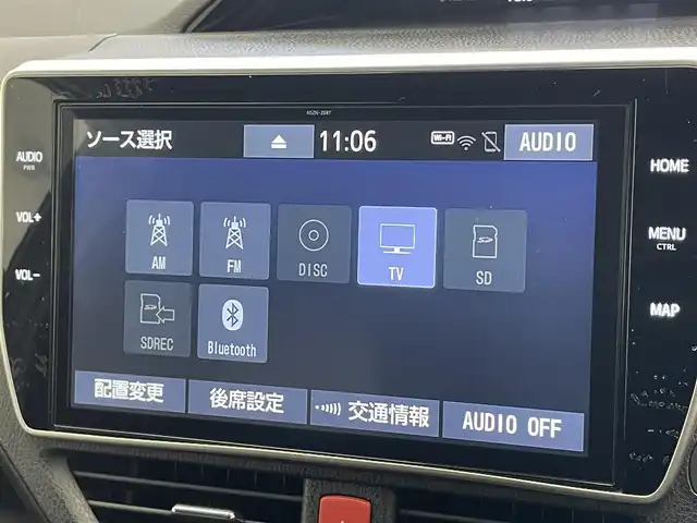 トヨタ エスクァイア Gi 愛知県 2021(令3)年 4.9万km スパークリングブラックパールクリスタルシャイン 純正１０型ナビ　フルセグＴＶ　純正１２．１型後席モニター　純正エアロ　モデリスタ１７インチＡＷ　シートヒーター　両側パワースライドドア　ＥＴＣ　セーフティセンス　衝突軽減　クルコン　車線逸脱　ＬＥＤオートライト　禁煙車
