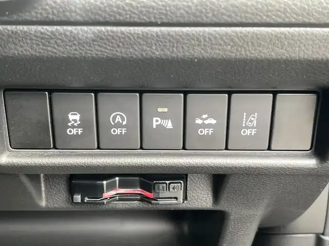 スズキ クロスビー HYBRID MZ 秋田県 2023(令5)年 3.5万km タフカーキパールメタリック/ホワイト2トーン ４WD/ターボ/衝突軽減システム/社外オーディオ（AM/FM/CD)/LEDヘッドライト/全方位カメラ/純正アルミ/スマートキー/アイドリングストップ/プッシュスタート/オートマチックハイビーム/クルーズコントロール/レーンキープアシスト/コーナーセンサー/ダウンヒルアシストコントロール/ステアリングスイッチ/パドルシフト/ドライブレコーダー/ETC/社外フロアマット/オートライト/オートエアコン/パワーステアリング/パワーウィンドウ/横滑り防止/盗難防止装置/寒冷地仕様/電動格納ウィンカーミラー/保証書/取扱説明書/記録簿