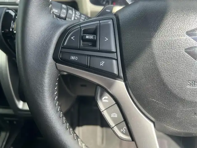 スズキ クロスビー HYBRID MZ 秋田県 2023(令5)年 3.5万km タフカーキパールメタリック/ホワイト2トーン ４WD/ターボ/衝突軽減システム/社外オーディオ（AM/FM/CD)/LEDヘッドライト/全方位カメラ/純正アルミ/スマートキー/アイドリングストップ/プッシュスタート/オートマチックハイビーム/クルーズコントロール/レーンキープアシスト/コーナーセンサー/ダウンヒルアシストコントロール/ステアリングスイッチ/パドルシフト/ドライブレコーダー/ETC/社外フロアマット/オートライト/オートエアコン/パワーステアリング/パワーウィンドウ/横滑り防止/盗難防止装置/寒冷地仕様/電動格納ウィンカーミラー/保証書/取扱説明書/記録簿