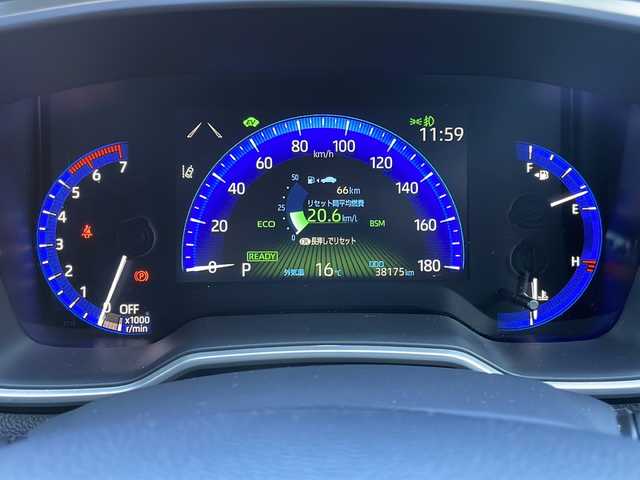 トヨタ カローラ クロス ハイブリッド Z 広島県 2022(令4)年 3.7万km アティチュードブラックマイカ ブラインドスポットモニター/純正メモリナビ/フルセグテレビ/全周囲カメラ/D席パワーシート/クルーズコントロール/ABS/前後コーナーセンサー/レーンキープアシスト/オートマチックハイビーム/純正18インチアルミホイール/フロントフォグランプ