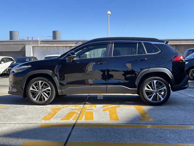 トヨタ カローラ クロス ハイブリッド Z 広島県 2022(令4)年 3.7万km アティチュードブラックマイカ ブラインドスポットモニター/純正メモリナビ/フルセグテレビ/全周囲カメラ/D席パワーシート/クルーズコントロール/ABS/前後コーナーセンサー/レーンキープアシスト/オートマチックハイビーム/純正18インチアルミホイール/フロントフォグランプ