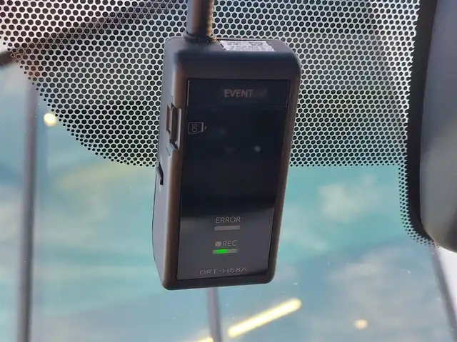 トヨタ アルファード S 東京都 2021(令3)年 1.1万km ブラック 純正ディスプレイオーディオ/（ナビ機能/USB接続/Bluetooth//バックカメラ/AC100V電源/Ｔｏｙｏｔａ　Ｓａｆｅｔｙ　Ｓｅｎｓｅ/・レーダークルーズコントロール/・レーンディパーチャーアシスト/・プリクラッシュセーフティ/・ロードサインアシスト/クリアランスソナー/両側電動スライド/ＬＥＤヘッドライト/ナノイー/ビルトインＥＴＣ/ドライブレコーダー/純正フロアマット/純正18インチAW/スマートキー/取扱説明書