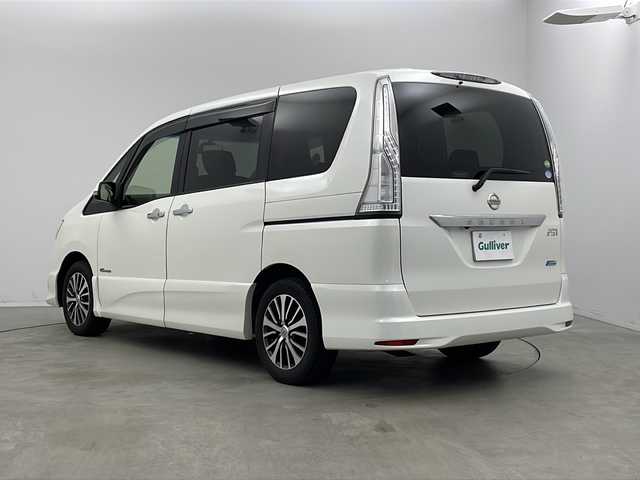 日産 セレナ HWS S HV Vセレ +Sefty 新潟県 2015(平27)年 13.3万km ブリリアントホワイトパール 代車落札予定