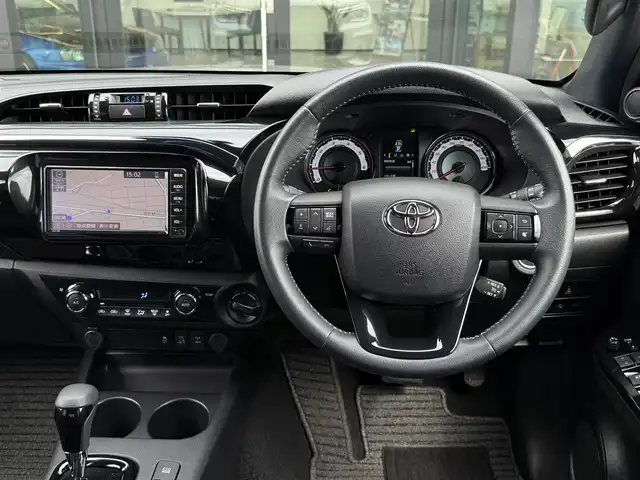 トヨタ ハイラックス Z ブラックラリーエディション 栃木県 2019(令1)年 4.7万km シルバーメタリック 切り替え4WD/純正ナビ/Bluetoothオーディオ/ワンセグTV/バックカメラ/ステアリングリモコン/トヨタセーフティセンス/プリクラッシュ/LDA/クルーズコントロール/TRDフロントリップ/三つ折りトノカバー/純正荷台マット/ガラス給油口/LEDヘッドライト/ETC/純正18インチAW/スマートキー×2/荷台鍵×2