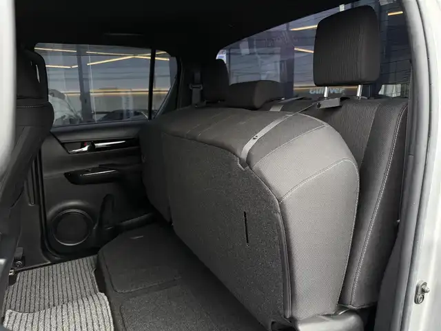 トヨタ ハイラックス Z ブラックラリーエディション 栃木県 2019(令1)年 4.7万km シルバーメタリック 切り替え4WD/純正ナビ/Bluetoothオーディオ/ワンセグTV/バックカメラ/ステアリングリモコン/トヨタセーフティセンス/プリクラッシュ/LDA/クルーズコントロール/TRDフロントリップ/三つ折りトノカバー/純正荷台マット/ガラス給油口/LEDヘッドライト/ETC/純正18インチAW/スマートキー×2/荷台鍵×2