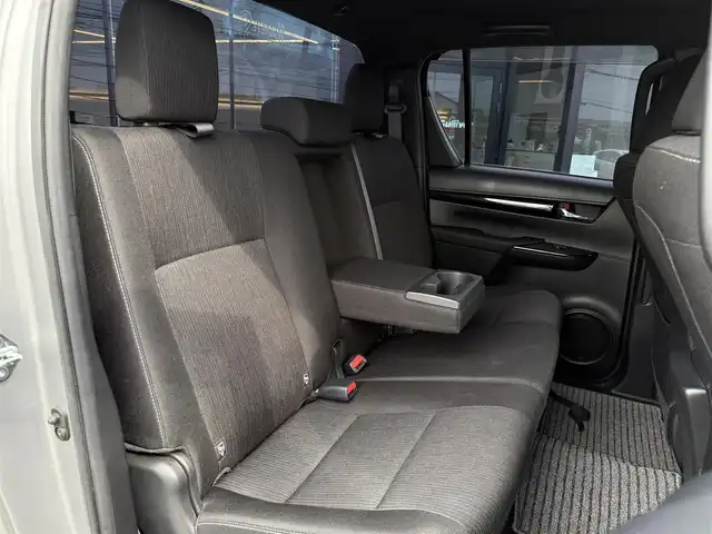 トヨタ ハイラックス Z ブラックラリーエディション 栃木県 2019(令1)年 4.7万km シルバーメタリック 切り替え4WD/純正ナビ/Bluetoothオーディオ/ワンセグTV/バックカメラ/ステアリングリモコン/トヨタセーフティセンス/プリクラッシュ/LDA/クルーズコントロール/TRDフロントリップ/三つ折りトノカバー/純正荷台マット/ガラス給油口/LEDヘッドライト/ETC/純正18インチAW/スマートキー×2/荷台鍵×2