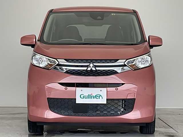 三菱 ｅＫワゴン M 愛知県 2023(令5)年 0.5万km コーラルピンクマイカ 衝突被害軽減ブレーキ/純正9インチディスプレイオーディオナビ（あり）/シートヒーター/ワンセグTV/Bluetooth/バックカメラ/コーナーセンサー/ステアリングスイッチ