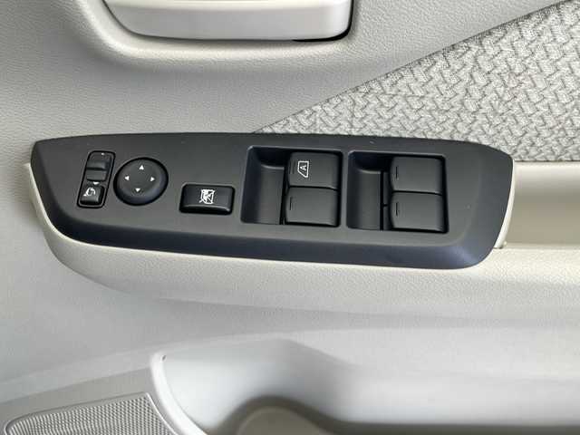 三菱 ｅＫワゴン M 愛知県 2023(令5)年 0.5万km コーラルピンクマイカ 衝突被害軽減ブレーキ/純正9インチディスプレイオーディオナビ（あり）/シートヒーター/ワンセグTV/Bluetooth/バックカメラ/コーナーセンサー/ステアリングスイッチ