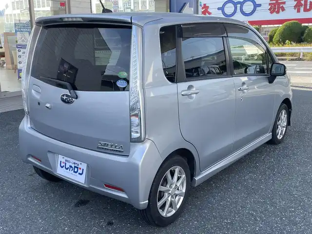 スバル ステラ カスタム R スマートアシスト 愛知県 2014(平26)年 8.6万km ブライトシルバーメタリック (株)IDOMが運営する【じしゃロン豊川店】の自社ローン専用車両になります。こちらは現金またはオートローンご利用時の価格です。自社ローンご希望の方は別途その旨お申付け下さい/社外メモリナビ（AM/FM/CD/Bluetooth）/フルセグTV/ETC/オートライト/純正フロアマット/純正アルミホイール/ウィンカーミラー/ドアバイザー