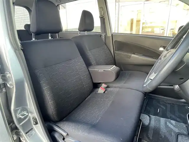 スバル ステラ カスタム R スマートアシスト 愛知県 2014(平26)年 8.6万km ブライトシルバーメタリック (株)IDOMが運営する【じしゃロン豊川店】の自社ローン専用車両になります。こちらは現金またはオートローンご利用時の価格です。自社ローンご希望の方は別途その旨お申付け下さい/社外メモリナビ（AM/FM/CD/Bluetooth）/フルセグTV/ETC/オートライト/純正フロアマット/純正アルミホイール/ウィンカーミラー/ドアバイザー