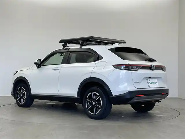 ホンダ ヴェゼル G 埼玉県 2021(令3)年 3.9万km プラチナホワイトパール 純正９インチディスプレイオーディオ　バックカメラ　ビルトインＥＴＣ２．０　前後ドライブレコーダー　ホンダセンシング　アダプティブクルーズコントロール　ワイヤレス充電　純正アルミホイール　オートライト