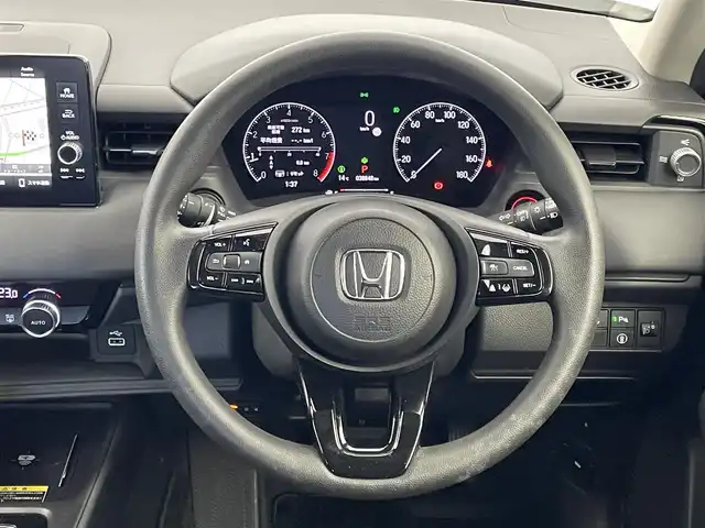 ホンダ ヴェゼル G 埼玉県 2021(令3)年 3.9万km プラチナホワイトパール 純正９インチディスプレイオーディオ　バックカメラ　ビルトインＥＴＣ２．０　前後ドライブレコーダー　ホンダセンシング　アダプティブクルーズコントロール　ワイヤレス充電　純正アルミホイール　オートライト