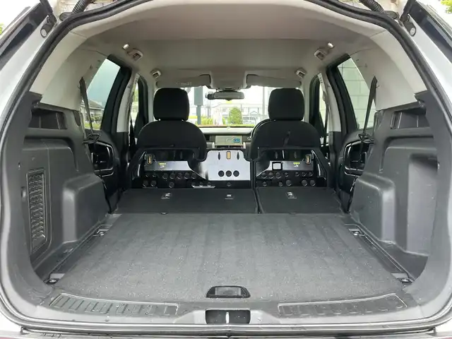 ランドローバー ランドローバー ディスカバリースポーツ ピュア 静岡県 2018(平30)年 9.6万km フジホワイト ４×４ｉ　/ドライバーアシスタンス（ＡＥＢ、車線逸脱警告）　/純正ナビ　/３６０℃カメラ　/ＭＥＲＩＤＩＡＮサウンドシステム　/パドルシフト　/ステアリングリモコン　/ウィンカーミラー　/前後ドラレコ　/社外１７インチAW/オートライト/2.0ETC/スペアキー/保証書/取説
