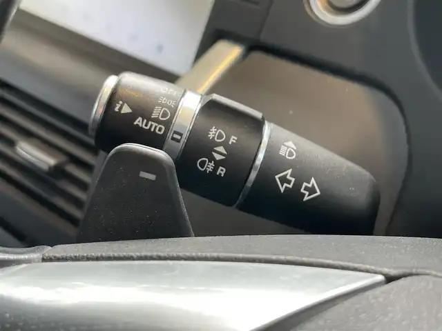 ランドローバー ランドローバー ディスカバリースポーツ ピュア 静岡県 2018(平30)年 9.6万km フジホワイト ４×４ｉ　/ドライバーアシスタンス（ＡＥＢ、車線逸脱警告）　/純正ナビ　/３６０℃カメラ　/ＭＥＲＩＤＩＡＮサウンドシステム　/パドルシフト　/ステアリングリモコン　/ウィンカーミラー　/前後ドラレコ　/社外１７インチAW/オートライト/2.0ETC/スペアキー/保証書/取説