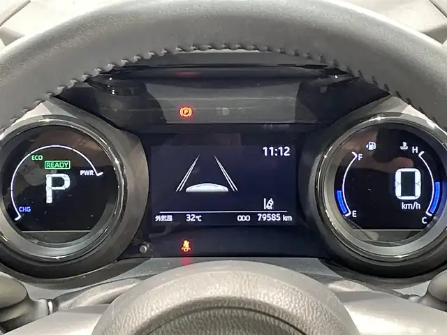 トヨタ ヤリス ハイブリッド Z 愛知県 2020(令2)年 8万km ブラック/アバンギャルドブロンズメタリック 純正８インチナビ/衝突軽減ブレーキ/レーダークルーズコントロール/コーナーセンサー/レーンキープアシスト/先行車発進告知/シートヒーター/前後ドライブレコーダー/ビルトインＥＴＣ/バックカメラ/アクセサリーソケット/USB入力端子/ISOFIX/オートハイビーム/ヘッドライトレベライザー