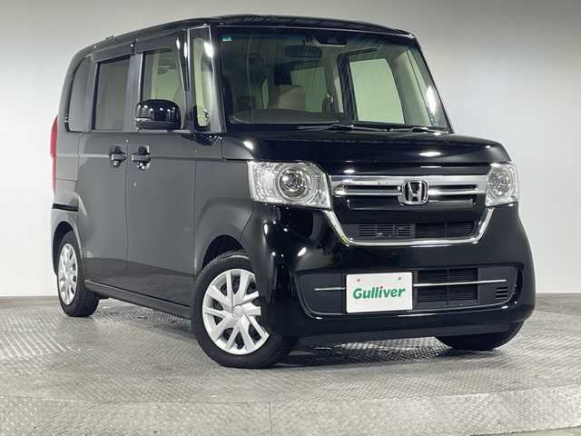 ホンダ Ｎ ＢＯＸ L 神奈川県 2021(令3)年 1.4万km クリスタルブラックパール 社外7型メモリーナビゲーション【MDV-D208】/CD DVD　SMARTUSEN　USB　SD　AUX/バックカメラ/片側電動スライドドア【サンシェード】/ホンダセンシング/CMBS衝突軽減ブレーキ/誤発進抑制機能/後側方抑制機能/アダブティブクルーズコントロール/先行車発進お知らせ/路外逸脱抑制機能/歩行者事故低減ステアリング/LKAS車線維持支援システム/オートハイビーム/リアソナー/ECON/前席シートヒーター/ステアリングスイッチ/前席シートバックテーブル/ビルトインETC/プッシュスタート/スマートキー/LEDヘッドライト/オートライト