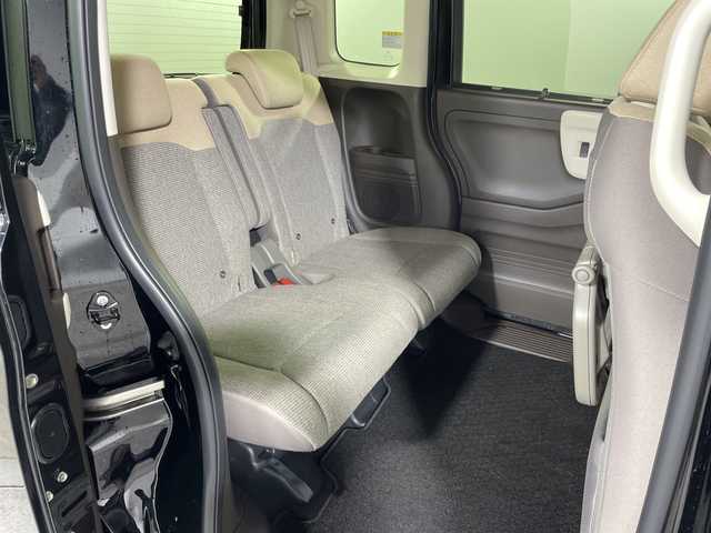 ホンダ Ｎ ＢＯＸ L 神奈川県 2021(令3)年 1.4万km クリスタルブラックパール 社外7型メモリーナビゲーション【MDV-D208】/CD DVD　SMARTUSEN　USB　SD　AUX/バックカメラ/片側電動スライドドア【サンシェード】/ホンダセンシング/CMBS衝突軽減ブレーキ/誤発進抑制機能/後側方抑制機能/アダブティブクルーズコントロール/先行車発進お知らせ/路外逸脱抑制機能/歩行者事故低減ステアリング/LKAS車線維持支援システム/オートハイビーム/リアソナー/ECON/前席シートヒーター/ステアリングスイッチ/前席シートバックテーブル/ビルトインETC/プッシュスタート/スマートキー/LEDヘッドライト/オートライト