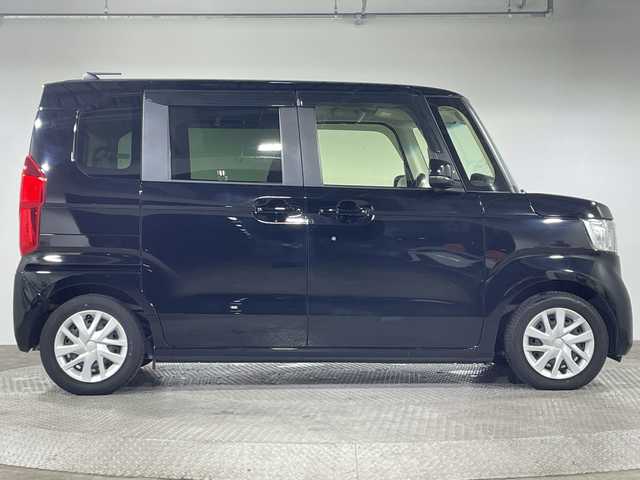 ホンダ Ｎ ＢＯＸ L 神奈川県 2021(令3)年 1.4万km クリスタルブラックパール 社外7型メモリーナビゲーション【MDV-D208】/CD DVD　SMARTUSEN　USB　SD　AUX/バックカメラ/片側電動スライドドア【サンシェード】/ホンダセンシング/CMBS衝突軽減ブレーキ/誤発進抑制機能/後側方抑制機能/アダブティブクルーズコントロール/先行車発進お知らせ/路外逸脱抑制機能/歩行者事故低減ステアリング/LKAS車線維持支援システム/オートハイビーム/リアソナー/ECON/前席シートヒーター/ステアリングスイッチ/前席シートバックテーブル/ビルトインETC/プッシュスタート/スマートキー/LEDヘッドライト/オートライト