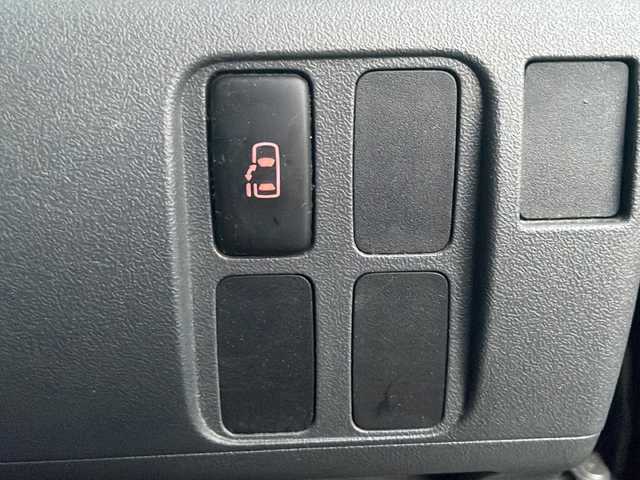 ダイハツ タント カスタム X リミテッド 兵庫県 2009(平21)年 9.9万km ブラックマイカ 保証書あり/純正SDナビ・フルセグ・BT・CD・DVD・FM・AM/ETC/前方ドライブレコーダー/片側パワースライドドア/スマートキー×1/社外フロアマット/純正ドアバイザー