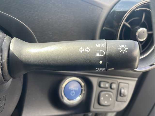 トヨタ アクア S スタイルブラック 京都府 2018(平30)年 6.7万km ライムホワイトパールクリスタルシャイン 純正メモリナビ　バックカメラ　トヨタセーフティセンス　プリクラッシュセーフティ　レーンキープアシスト　スマートキー　プッシュスタート　ＥＴＣ　禁煙車　オートエアコン　ドアバイザー　純正フロアマット