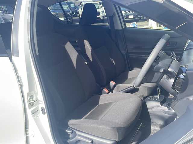 トヨタ アクア S スタイルブラック 京都府 2018(平30)年 6.7万km ライムホワイトパールクリスタルシャイン 純正メモリナビ　バックカメラ　トヨタセーフティセンス　プリクラッシュセーフティ　レーンキープアシスト　スマートキー　プッシュスタート　ＥＴＣ　禁煙車　オートエアコン　ドアバイザー　純正フロアマット