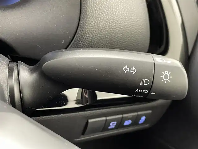 トヨタ アクア X 熊本県 2021(令3)年 2.7万km エモーショナルレッドⅡ 純正ディスプレイオーディオ　/全周囲カメラ　/ビルトインＥＴＣ　/レーダークルーズコントロール　/前後クリアランスソナー　/前席シートヒーター　/衝突軽減ブレーキ　/レーンキープアシスト　/横滑り防止/純正フロアマット/純正１５インチAW/オートライト/オートマチックハイビーム/LEDヘッドライト/スマートキー/プッシュスタート/スペアキー1本