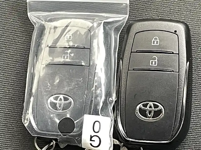 トヨタ アクア X 熊本県 2021(令3)年 2.7万km エモーショナルレッドⅡ 純正ディスプレイオーディオ　/全周囲カメラ　/ビルトインＥＴＣ　/レーダークルーズコントロール　/前後クリアランスソナー　/前席シートヒーター　/衝突軽減ブレーキ　/レーンキープアシスト　/横滑り防止/純正フロアマット/純正１５インチAW/オートライト/オートマチックハイビーム/LEDヘッドライト/スマートキー/プッシュスタート/スペアキー1本