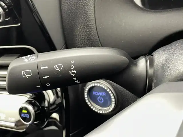 トヨタ アクア X 熊本県 2021(令3)年 2.7万km エモーショナルレッドⅡ 純正ディスプレイオーディオ　/全周囲カメラ　/ビルトインＥＴＣ　/レーダークルーズコントロール　/前後クリアランスソナー　/前席シートヒーター　/衝突軽減ブレーキ　/レーンキープアシスト　/横滑り防止/純正フロアマット/純正１５インチAW/オートライト/オートマチックハイビーム/LEDヘッドライト/スマートキー/プッシュスタート/スペアキー1本