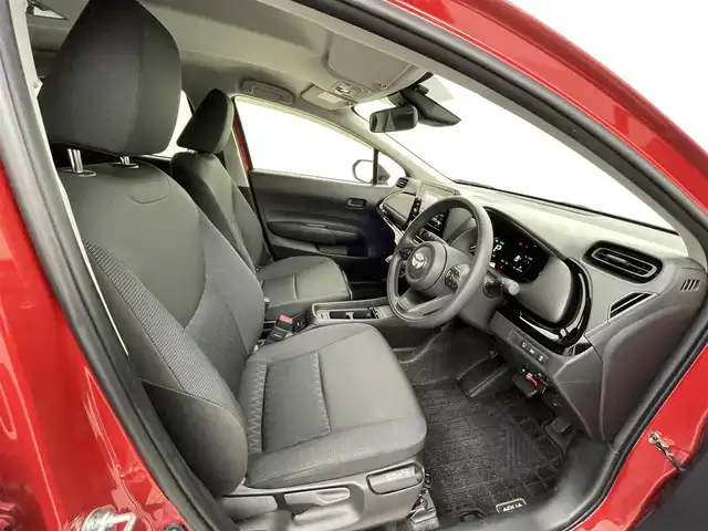 トヨタ アクア X 熊本県 2021(令3)年 2.7万km エモーショナルレッドⅡ 純正ディスプレイオーディオ　/全周囲カメラ　/ビルトインＥＴＣ　/レーダークルーズコントロール　/前後クリアランスソナー　/前席シートヒーター　/衝突軽減ブレーキ　/レーンキープアシスト　/横滑り防止/純正フロアマット/純正１５インチAW/オートライト/オートマチックハイビーム/LEDヘッドライト/スマートキー/プッシュスタート/スペアキー1本