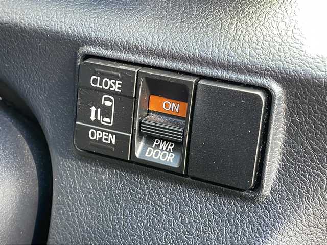 トヨタ シエンタ ファンベースX 長野県 2020(令2)年 3万km シルバーM トヨタセーフティセンス/社外ディスプレイオーディオ/DVD/CD/USB/Bluetooth/左側パワースライドドア/ドライブレコーダー/前後コーナーセンサー/レーンキープアシスト/プッシュスタート/スマートキー