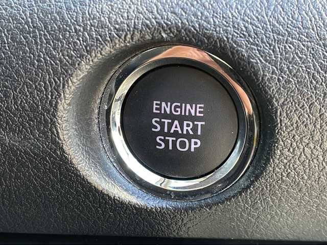 トヨタ シエンタ ファンベースX 長野県 2020(令2)年 3万km シルバーM トヨタセーフティセンス/社外ディスプレイオーディオ/DVD/CD/USB/Bluetooth/左側パワースライドドア/ドライブレコーダー/前後コーナーセンサー/レーンキープアシスト/プッシュスタート/スマートキー