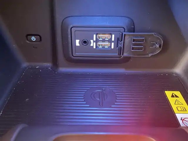 トヨタ ハリアー Z 宮城県 2021(令3)年 5.9万km ブラック 4WD/ヒッチメンバー/JBL/トヨタセーフティーセンス/・レーントレーシングアシスト/・プリクラッシュセーフティ/・クリアランスソナー/・RCTA/・ブラインドスポットモニター/・横滑り防止装置/・車線逸脱警報装置/純正ナビ/・フルセグTV/・Bluetooth/・2.0ETC/・バックカメラ/・ドライブレコーダー/・置くだけ充電/デジタルインナーミラー/電子パーキング/・オートブレーキホールド/ヘッドアップディスプレイ/革巻きステアリング/・ステアリングスイッチ/パワーシート（運転席）/プッシュスタート/・スマートキー/LEDヘッドライト/・オートライト/・オートハイビーム/ドアバイザー/純正アルミホイール19インチ/純正フロアマット