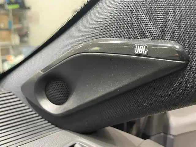 トヨタ ハリアー Z 宮城県 2021(令3)年 5.9万km ブラック 4WD/ヒッチメンバー/JBL/トヨタセーフティーセンス/・レーントレーシングアシスト/・プリクラッシュセーフティ/・クリアランスソナー/・RCTA/・ブラインドスポットモニター/・横滑り防止装置/・車線逸脱警報装置/純正ナビ/・フルセグTV/・Bluetooth/・2.0ETC/・バックカメラ/・ドライブレコーダー/・置くだけ充電/デジタルインナーミラー/電子パーキング/・オートブレーキホールド/ヘッドアップディスプレイ/革巻きステアリング/・ステアリングスイッチ/パワーシート（運転席）/プッシュスタート/・スマートキー/LEDヘッドライト/・オートライト/・オートハイビーム/ドアバイザー/純正アルミホイール19インチ/純正フロアマット