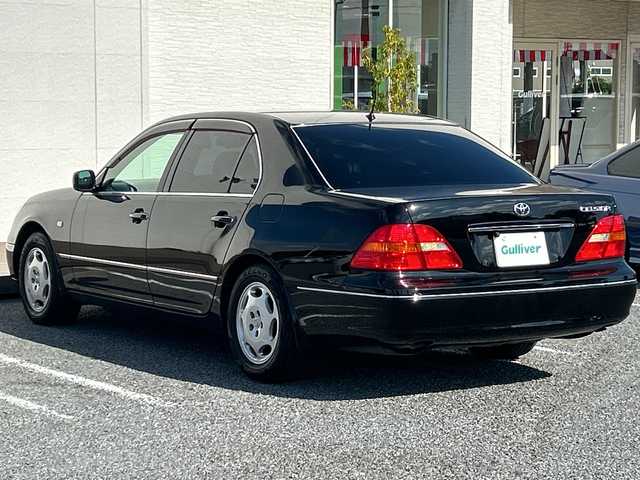 トヨタ セルシオ C インテリアセレクション 千葉県 2001(平13)年 7.2万km ブラック サンルーフ　黒革シート　ナビ　バックカメラ　ＥＴＣ　エアシート　全席シートヒーター　全席電動シート　ドラレコ　電動リアサンシェード ウッドコンビハンドル　ＨＩＤ　オートライト　純正１６インチＡＷ