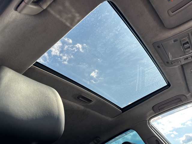 トヨタ セルシオ C インテリアセレクション 千葉県 2001(平13)年 7.2万km ブラック サンルーフ　黒革シート　ナビ　バックカメラ　ＥＴＣ　エアシート　全席シートヒーター　全席電動シート　ドラレコ　電動リアサンシェード ウッドコンビハンドル　ＨＩＤ　オートライト　純正１６インチＡＷ