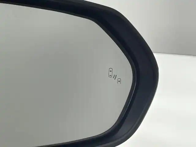 トヨタ ヤリス ハイブリッド Z 愛知県 2020(令2)年 3.1万km アイスピンクメタリック 純正ＤＡ　全方位カメラ　ＢＳＭ　禁煙車　フルセグ　追従クルコン　セーフティセンス　シートヒーター　ＥＴＣ　ドラレコ　ＬＥＤオートライト　コーナーセンサー　ＵＳＢ　純正マット　衝突軽減　オートハイビーム　車線逸脱　パノラミックビューモニター　プッシュスタート　スマートキー