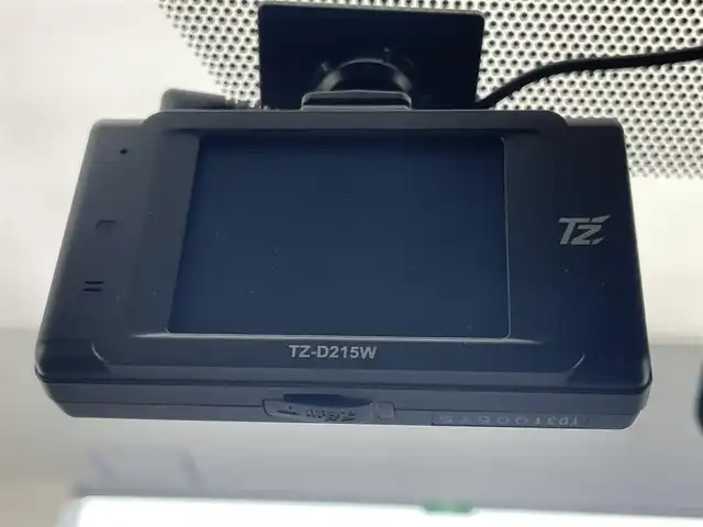 トヨタ ヤリス ハイブリッド Z 愛知県 2020(令2)年 3.1万km アイスピンクメタリック 純正ＤＡ　全方位カメラ　ＢＳＭ　禁煙車　フルセグ　追従クルコン　セーフティセンス　シートヒーター　ＥＴＣ　ドラレコ　ＬＥＤオートライト　コーナーセンサー　ＵＳＢ　純正マット　衝突軽減　オートハイビーム　車線逸脱　パノラミックビューモニター　プッシュスタート　スマートキー