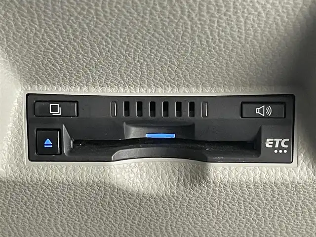 トヨタ ヤリス ハイブリッド Z 愛知県 2020(令2)年 3.1万km アイスピンクメタリック 純正ＤＡ　全方位カメラ　ＢＳＭ　禁煙車　フルセグ　追従クルコン　セーフティセンス　シートヒーター　ＥＴＣ　ドラレコ　ＬＥＤオートライト　コーナーセンサー　ＵＳＢ　純正マット　衝突軽減　オートハイビーム　車線逸脱　パノラミックビューモニター　プッシュスタート　スマートキー