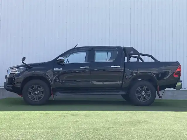 トヨタ ハイラックス Z 香川県 2021(令3)年 5.9万km アティチュードブラックマイカ 登録時走行距離：58802km/アルパイン11型フローティングナビ/　CD DVD BT フルセグTV/バックカメラ/スポーツバー/マッドガード/プリクラッシュセーフティシステム/レーンキープアシスト/レーダークルーズコントロール/ダウンヒルアシストコントロール/LEDヘッドライト/オートライト/フォグランプ/リアフォグ/アイドリングストップ/横滑り防止装置/MTモード付AT/革巻きステアリング/ステアリングスイッチ/プッシュスタート/スマートキー/4WD/ターボ
