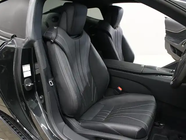 レクサス ＬＣ 500h Lパッケージ 三重県 2020(令2)年 1.6万km グラファイトブラックガラスフレーク セーフティシステムプラス/・プリクラッシュセーフティシステム/・レーンキーピングアシスト/・オートマチックハイビーム/・レーダークルーズコントロール/アクティブコーナリングアシスト/ガラスパノラマルーフ/純正SDナビ/・10.3インチワイドディスプレイ/・地デジTV/・Bru-ray/DVD/CD/microSD/・USB/AUX端子/・プレミアムサウンドシステム/バックカメラ/クリアランスソナー /ブラックセミアニリン革シート/・前席シートヒーター /・前席パワーシート/ステアリングヒーター/OPカラーヘッドアップディスプレイ/TFT液晶メーター/8インチカラーマルチインフォメーションディスプレイ/ビルトインETC2.0/純正20インチ10本スポークダークプレミアムメタリック塗装アルミホイール/グレーメタリック加飾付フルLEDヘッドランプ/・オートライト/LEDクリアランスランプ/プッシュエンジンスタート/スマートキー×2/カードキー×1/新車時保証書/取扱説明書