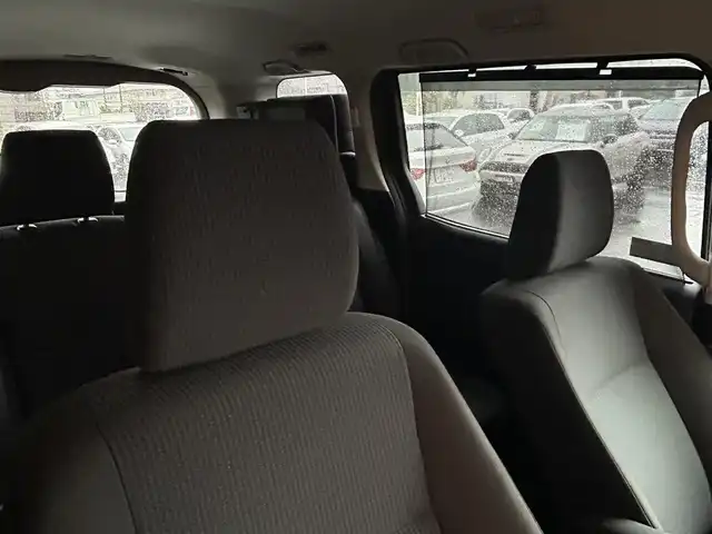 トヨタ ノア ハイブリッド X 高知県 2014(平26)年 10.1万km ホワイトパールクリスタルシャイン 純正SDナビ/【CD/DVD/BT/フルセグTV】/バックカメラ/横滑り防止/両側パワースライドドア/パワーバックドア/ビルトインETC/ドライブレコーダー/オートライト/純正LEDライト/スマートキー/プッシュスタート/モデリスタエアロ/純正アルミホイール 15インチ/純正フロアマット/リアプライバシーガラス/スペアキー×1【スマートキー】/新車時整備手帳（保証書)/取扱説明書/記録簿有