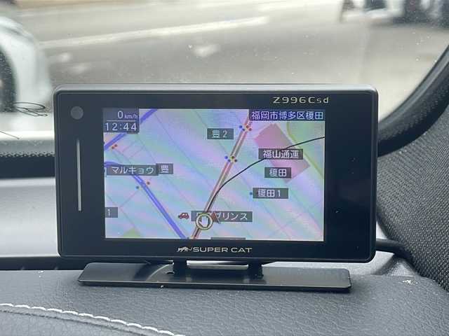 メルセデス・ベンツ ＧＬＣ２２０ d 4マチック クーペ スポーツ 本革 福岡県 2018(平30)年 2.3万km ポーラホワイト ワンオーナー/純正ナビ（Bluetooth・全周囲カメラ・フルセグTV）/ガラススライディングルーフ/Burmesterサウンド/レーダー探知機SUPER CAT（Z996CSD）/パヒュームアトマイザー/LEDインテリジェントシステム/ドライブレコーダー/ステアリングパイロット/アクティブブラインドスポットアシスト/ディスタンスパイロット/アテンションアシスト/ディストロニック/アクティブブレーキアシスト/パーキングパイロット/パーキングアシストリアビューカメラ/パークトロニック/パワーシート（運転席・助手席）/クリアランスソナー/コーナーセンサー/レーダークルーズコントロール/スペアキー/取扱説明書