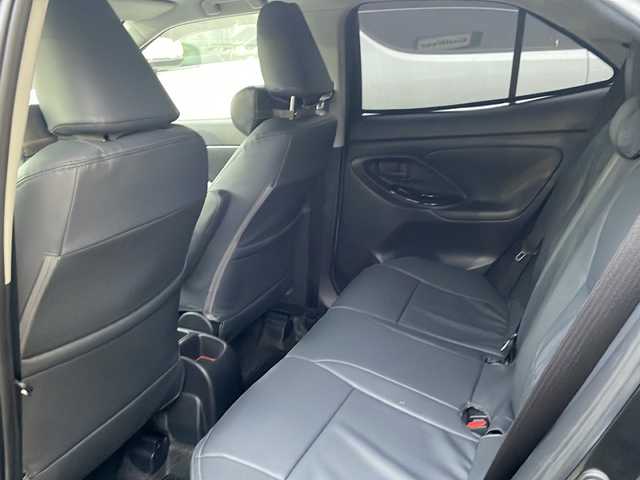 トヨタ ヤリスクロス G 長野県 2020(令2)年 2.1万km ブラックマイカ 禁煙車/純正8インチディスプレイオーディオ/（ナビ機能付/フルセグTV/Bluetooth）/セーフティセンス/・プリクラッシュセーフティ/・レーントレーシングアシスト/・レーダークルーズコントロール/・オートマチックハイビーム/・ロードサインアシスト/・先行車発進告知機能/・インテリジェントクリアランスソナー/・ブラインドスポットモニター/パノラミックビューモニター/ビルトインETC2.0/ハンズフリーパワーバックドア/前後ドライブレコーダー機能付デジタルインナーミラー/革巻きステアリング/ステアリングスイッチ/電動パーキングブレーキ/ブレーキホールド/レザー調シートカバー/LEDヘッドライト/オートライト/スマートキー/Pスタート/電動格納ミラー/社外16インチAW/純正フロアマット/ロッソモデロマフラー