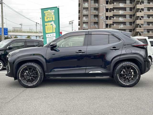 トヨタ ヤリスクロス G 長野県 2020(令2)年 2.1万km ブラックマイカ 禁煙車/純正8インチディスプレイオーディオ/（ナビ機能付/フルセグTV/Bluetooth）/セーフティセンス/・プリクラッシュセーフティ/・レーントレーシングアシスト/・レーダークルーズコントロール/・オートマチックハイビーム/・ロードサインアシスト/・先行車発進告知機能/・インテリジェントクリアランスソナー/・ブラインドスポットモニター/パノラミックビューモニター/ビルトインETC2.0/ハンズフリーパワーバックドア/前後ドライブレコーダー機能付デジタルインナーミラー/革巻きステアリング/ステアリングスイッチ/電動パーキングブレーキ/ブレーキホールド/レザー調シートカバー/LEDヘッドライト/オートライト/スマートキー/Pスタート/電動格納ミラー/社外16インチAW/純正フロアマット/ロッソモデロマフラー