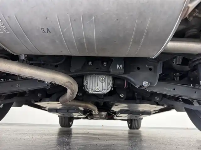 スバル ＸＶ ハイブリッド アドバンス 三重県 2019(平31)年 6.9万km ダークグレーメタリック ガソリン/FF/MTモード付フロアCVT/純正 8インチナビ CN-LR840D/（FM/AM/SD/iPod/TV/USB/Bluetooth/MEMORY MUSIC/CD/DVD/HDMI/VTR）/リヤビューモニター・サイドビューモニター/ETC2.0/EyeSight/・プリクラッシュブレーキ/・アクティブレーンキープ/・全車速追従/定速クルーズコントロール/・ハイビームアシスト/・後退時ブレーキアシスト（RAB：リヤパーキングセンサー）/・後退速度リミッター/・先行車発進お知らせ機能/・ヒルスタートアシスト/装備/・左右独立オートエアコン/・オートライト/・ステアリング連動ヘッドライト（SRH）/・LEDヘッドライト/・フロント＆リヤフォグランプ/・オートワイパー/・パドルシフト/・電子パーキングブレーキ・オートビークルホールド（AVH）/・ステアリングスイッチ/・プッシュスタート/・充電用USBジャックx2/・純正18inAW/・スマートキーx2/・保/など