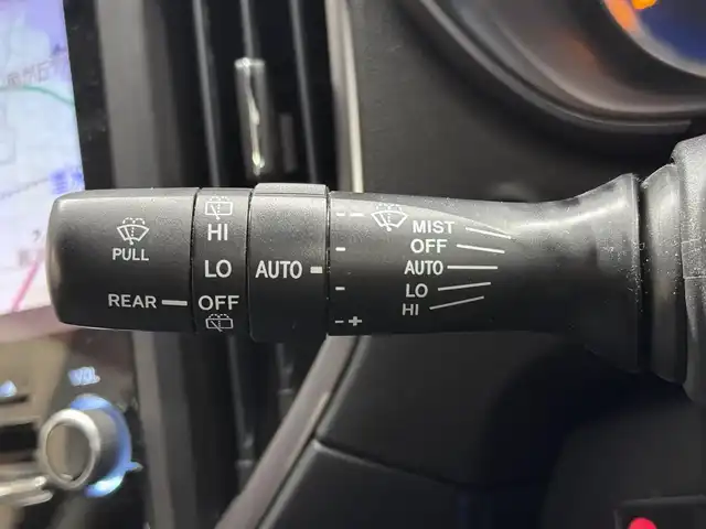 スバル ＸＶ ハイブリッド アドバンス 三重県 2019(平31)年 6.9万km ダークグレーメタリック ガソリン/FF/MTモード付フロアCVT/純正 8インチナビ CN-LR840D/（FM/AM/SD/iPod/TV/USB/Bluetooth/MEMORY MUSIC/CD/DVD/HDMI/VTR）/リヤビューモニター・サイドビューモニター/ETC2.0/EyeSight/・プリクラッシュブレーキ/・アクティブレーンキープ/・全車速追従/定速クルーズコントロール/・ハイビームアシスト/・後退時ブレーキアシスト（RAB：リヤパーキングセンサー）/・後退速度リミッター/・先行車発進お知らせ機能/・ヒルスタートアシスト/装備/・左右独立オートエアコン/・オートライト/・ステアリング連動ヘッドライト（SRH）/・LEDヘッドライト/・フロント＆リヤフォグランプ/・オートワイパー/・パドルシフト/・電子パーキングブレーキ・オートビークルホールド（AVH）/・ステアリングスイッチ/・プッシュスタート/・充電用USBジャックx2/・純正18inAW/・スマートキーx2/・保/など