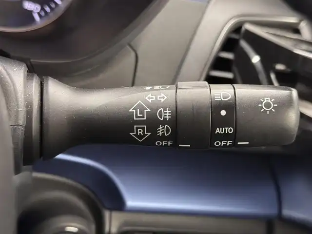 スバル ＸＶ ハイブリッド アドバンス 三重県 2019(平31)年 6.9万km ダークグレーメタリック ガソリン/FF/MTモード付フロアCVT/純正 8インチナビ CN-LR840D/（FM/AM/SD/iPod/TV/USB/Bluetooth/MEMORY MUSIC/CD/DVD/HDMI/VTR）/リヤビューモニター・サイドビューモニター/ETC2.0/EyeSight/・プリクラッシュブレーキ/・アクティブレーンキープ/・全車速追従/定速クルーズコントロール/・ハイビームアシスト/・後退時ブレーキアシスト（RAB：リヤパーキングセンサー）/・後退速度リミッター/・先行車発進お知らせ機能/・ヒルスタートアシスト/装備/・左右独立オートエアコン/・オートライト/・ステアリング連動ヘッドライト（SRH）/・LEDヘッドライト/・フロント＆リヤフォグランプ/・オートワイパー/・パドルシフト/・電子パーキングブレーキ・オートビークルホールド（AVH）/・ステアリングスイッチ/・プッシュスタート/・充電用USBジャックx2/・純正18inAW/・スマートキーx2/・保/など