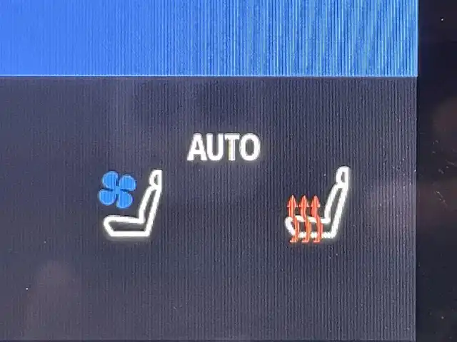 トヨタ アルファード Z 大阪府 2025(令7)年 0.4万km プラチナホワイトパールマイカ 後席モニター　デジタルインナーミラー　全方位カメラ　純正大型ナビＴＶ　黒革シート　パークアシスト　シートヒーター／エアコン　パワーシート　ハンドルヒーター　ＥＴＣ　ワイヤレス充電　ＢＳＭ　両側パワスラ